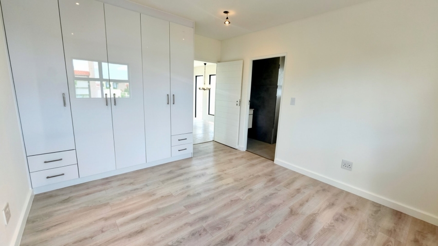 Commercial Property for Sale in Sandown Western Cape